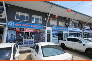 Kedai pancing di Data Kakus, Malaysia