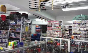 Kedai pancing di Lumut, Malaysia