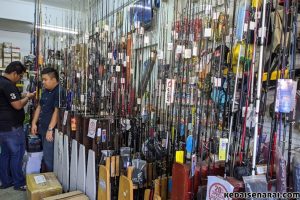 Kedai pancing di Mukah, Malaysia